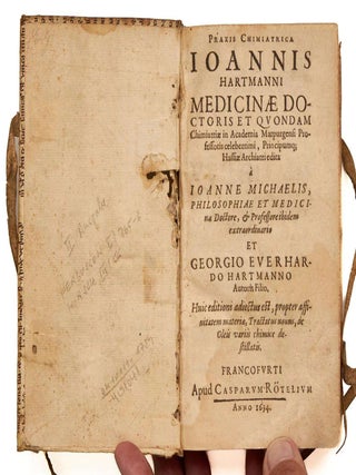 Item #EBS100309 Praxis Chimiatrica. Johann Hartman