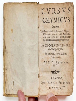 Item #EBS100347 Cursus Chymicus continens Modum parandi Medicamenta Chymica Usitatoria brevi...