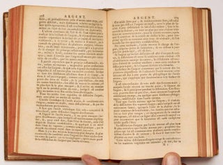 Dictionnaire de Chymie, contenant la théorie et la pratique de cette Science, son application à la physique, à l histoire naturelle, à la medicine, & aux arts dépendens de la chymie. Seconde edition, revue et considéralement augmentée